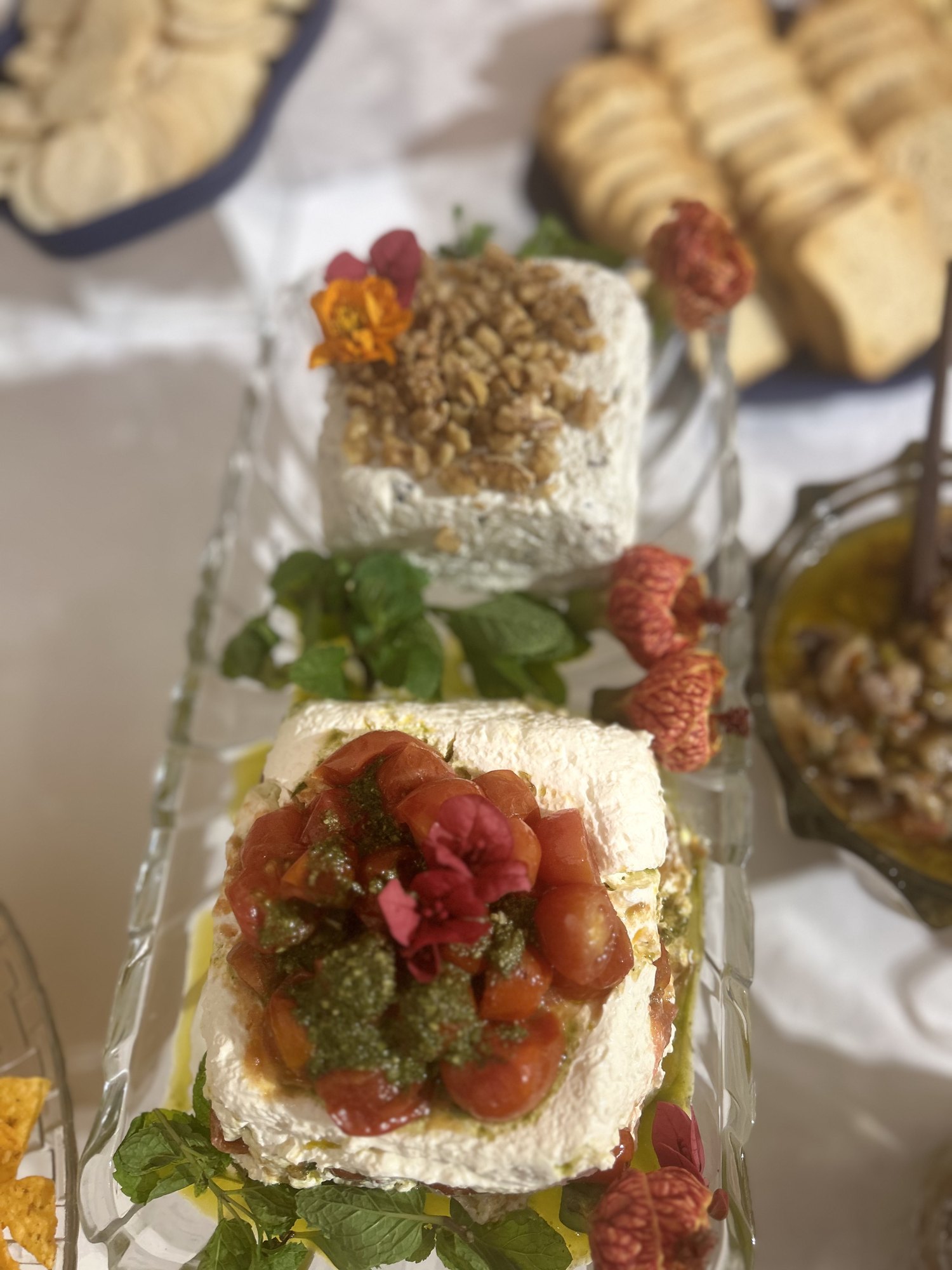 Terrines decoradas com flores comestíveis